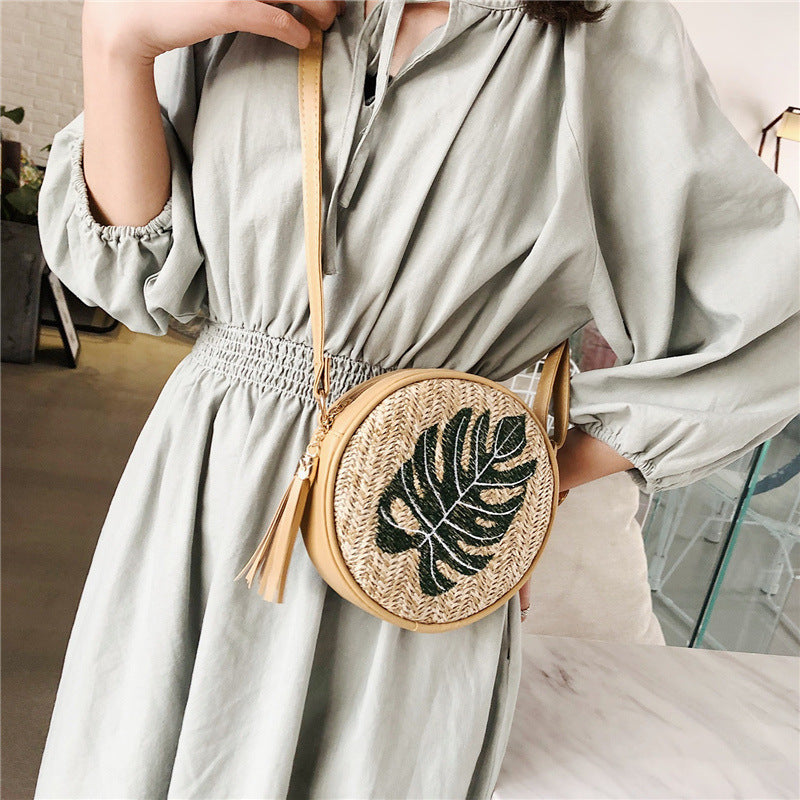 VINTAVIDA Straw Woven Bag - Embroidery Leaf